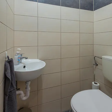 Apartment Center *